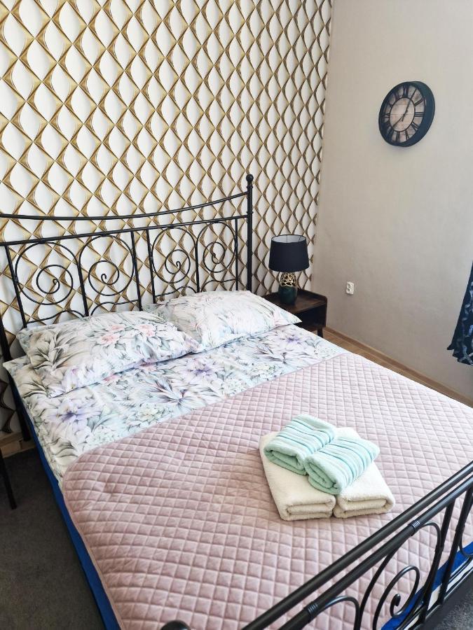 Sara -Mikolajska - Rynek - Netflix Hydromassage Apartamento Cracóvia Exterior foto