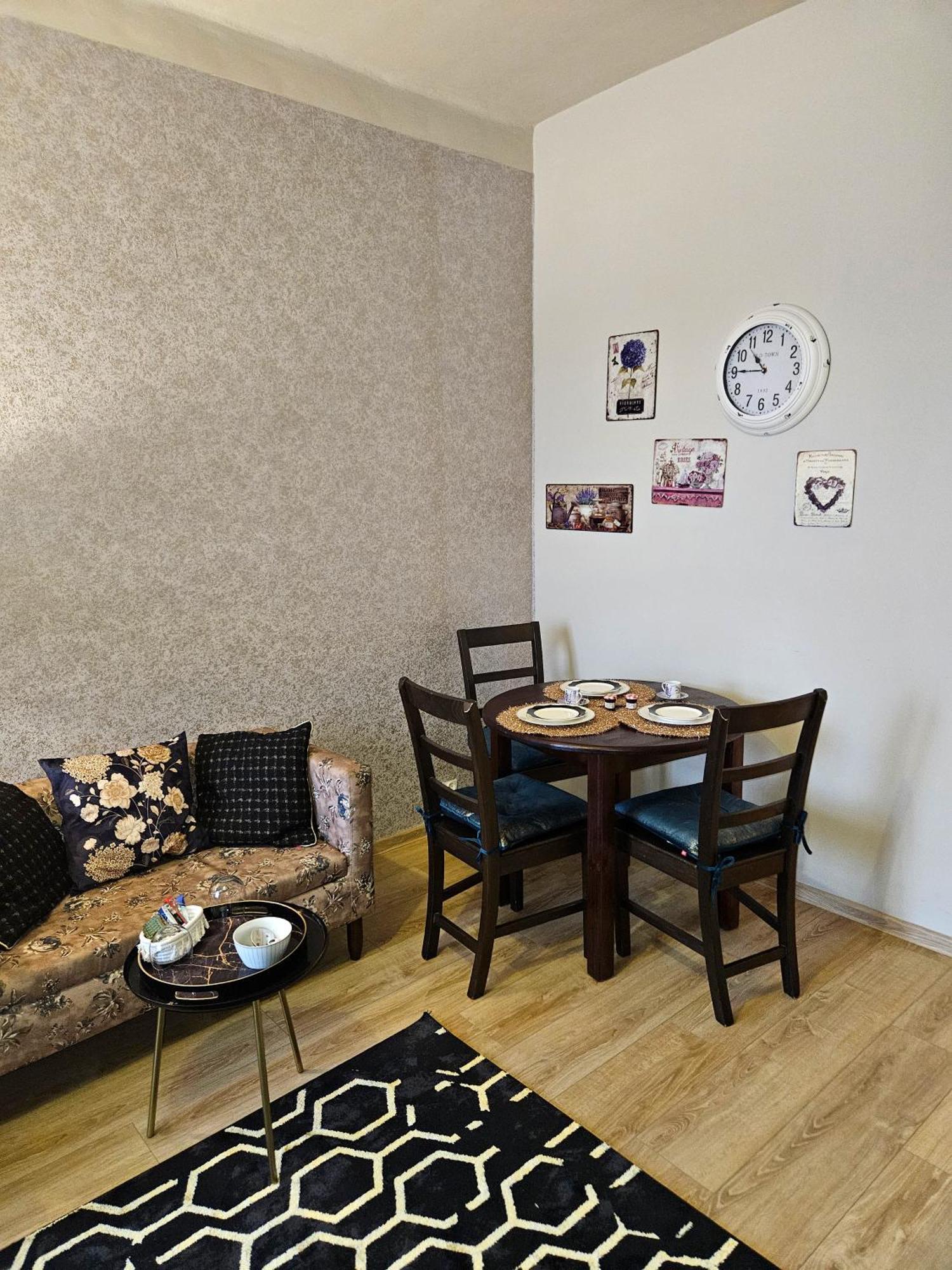 Sara -Mikolajska - Rynek - Netflix Hydromassage Apartamento Cracóvia Exterior foto