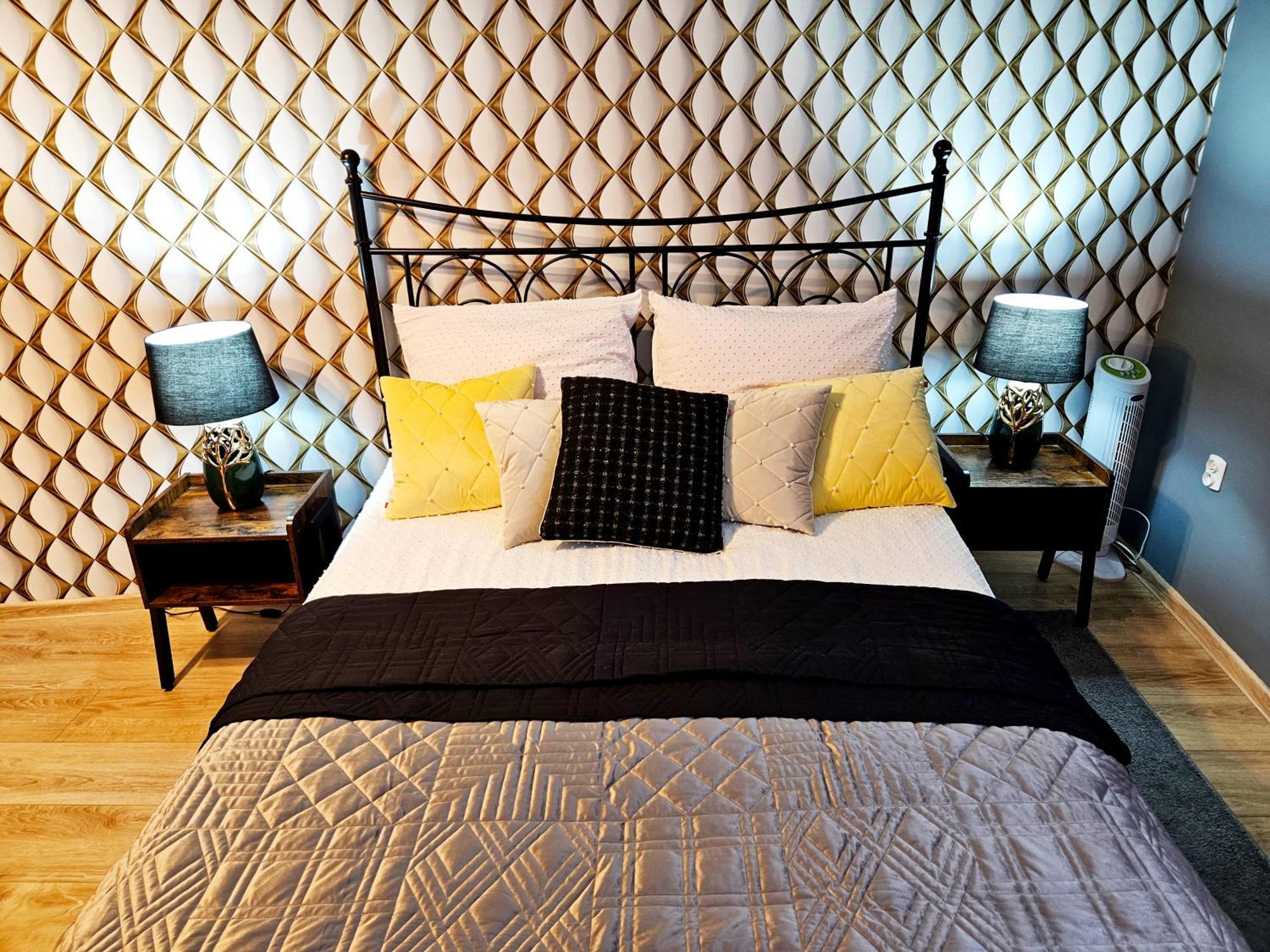 Sara -Mikolajska - Rynek - Netflix Hydromassage Apartamento Cracóvia Exterior foto
